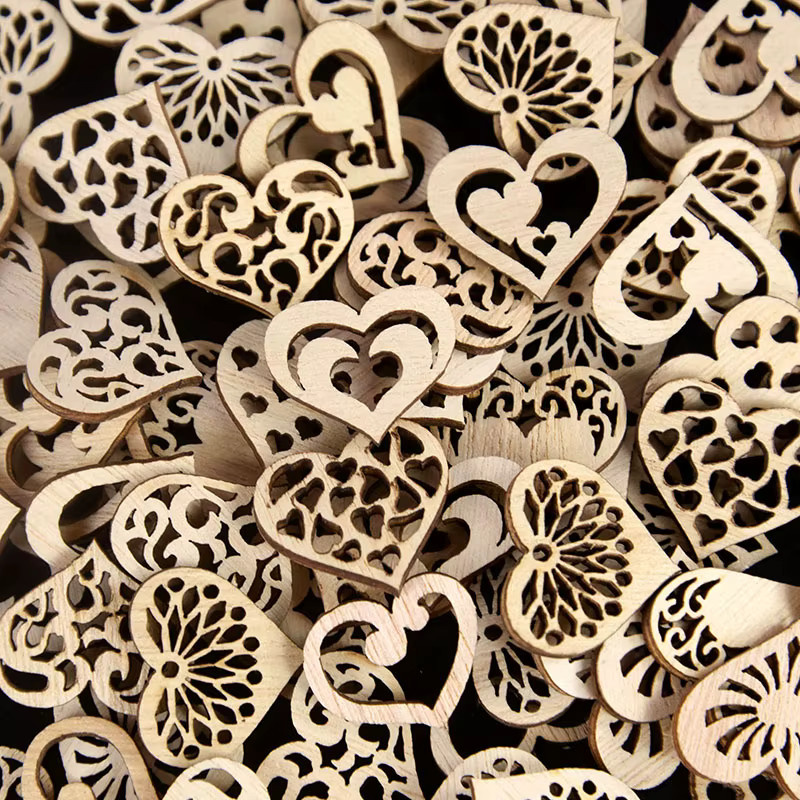 50 Stück ausgehöhlte Holz-Herz-Bastelscheiben von xunyihappy für rustikale Dekorationen, DIY Scrapbooking und Tischdeko bei Hochzeiten, Geburtstagen oder Weihnachten - Bild 2