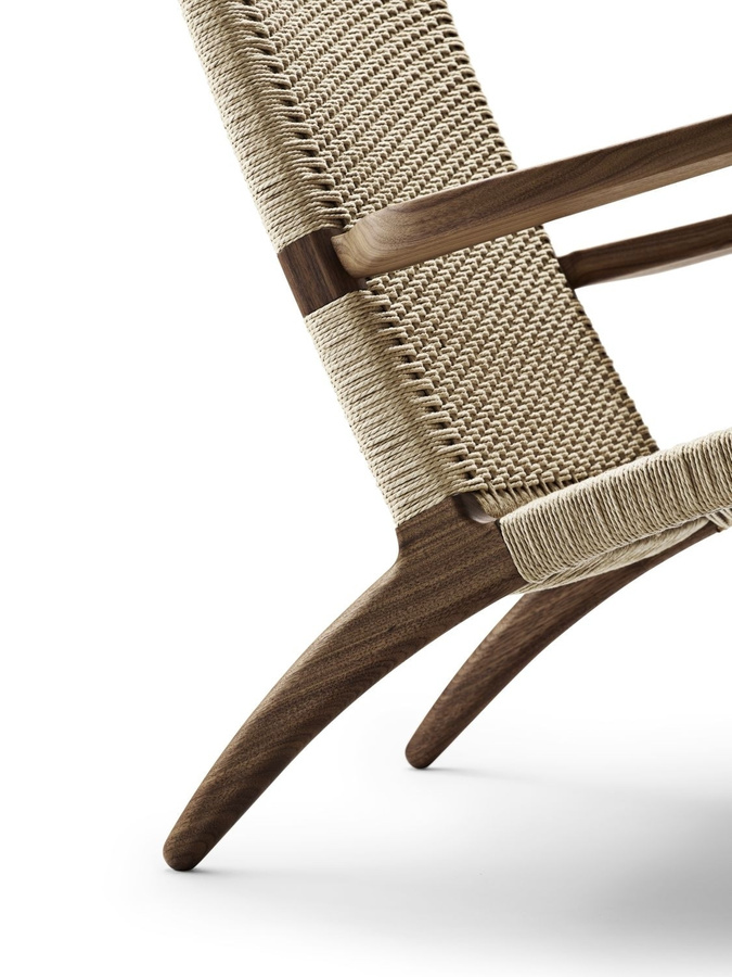 Carl Hansen & Søn CH25 Sessel mit Armlehnen in Braun und Beige mit Papierkordel - Bild 2