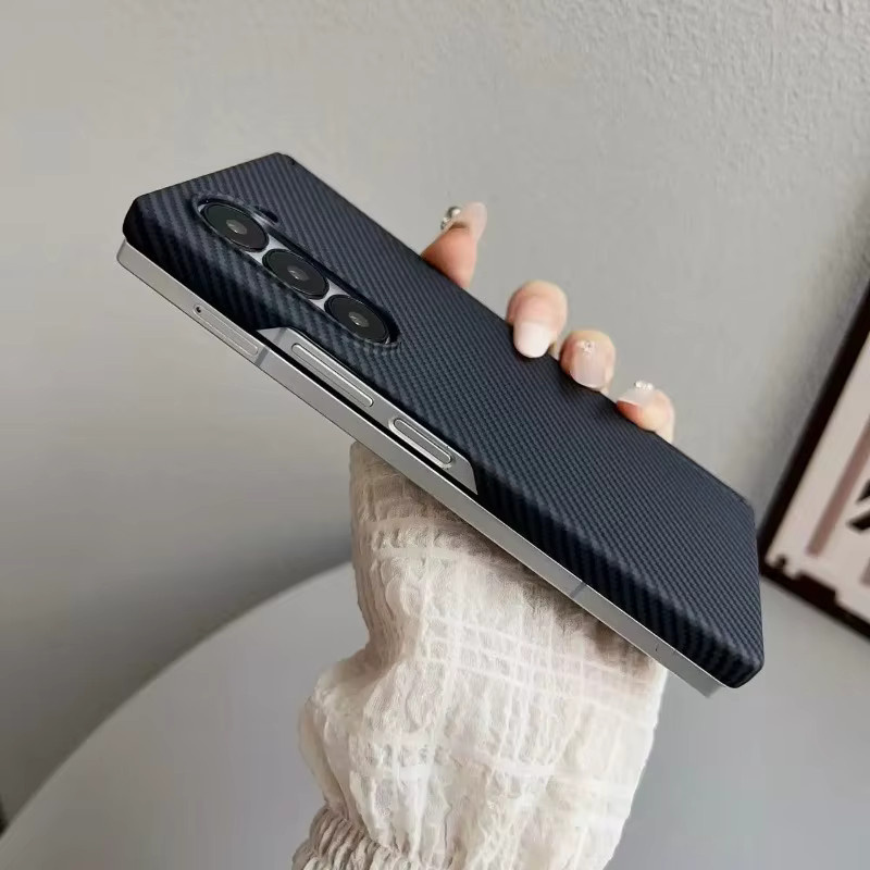 Slim Business Kevlar Texture Schutzhülle mit magnetischer Ladeschutzabdeckung für Samsung Galaxy Z Fold 7 6 5 in Schwarz - Bild 1