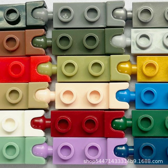 Yiran toy Bausteine Aufsätze mit Anhängerkupplungsbuchse 82-teiliges Set bunt - Bild 1