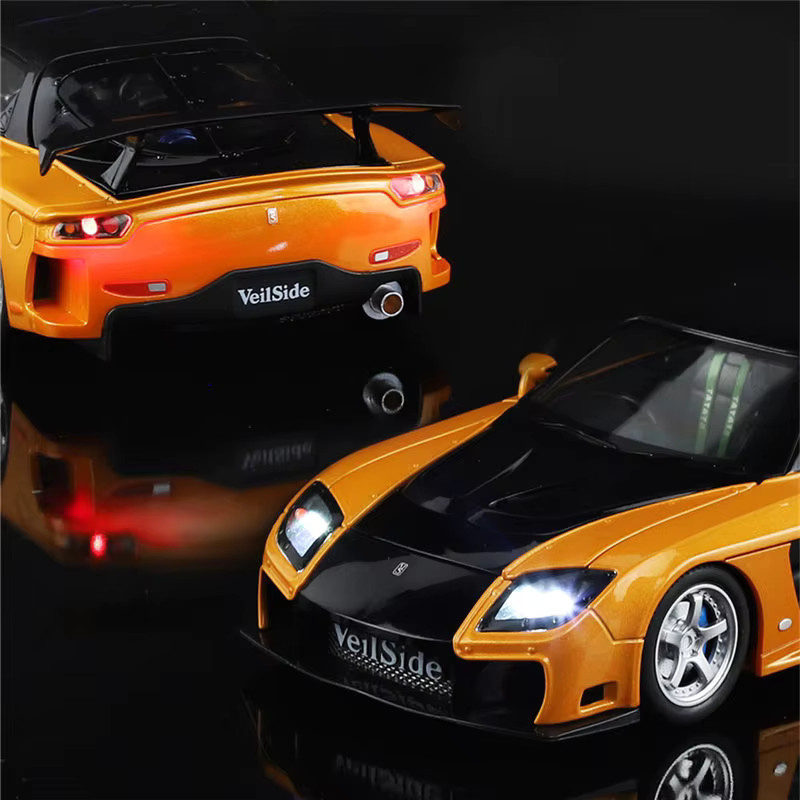 MAKEDA Mazda RX7 RX-7 FD3S Sportwagen-Modell, 1:24, Metall, mit Licht und Sound - Bild 2