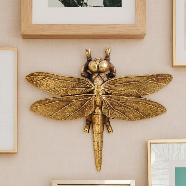 Goldene Libelle als Wandbehang aus Harz zur Dekoration - Bild 1