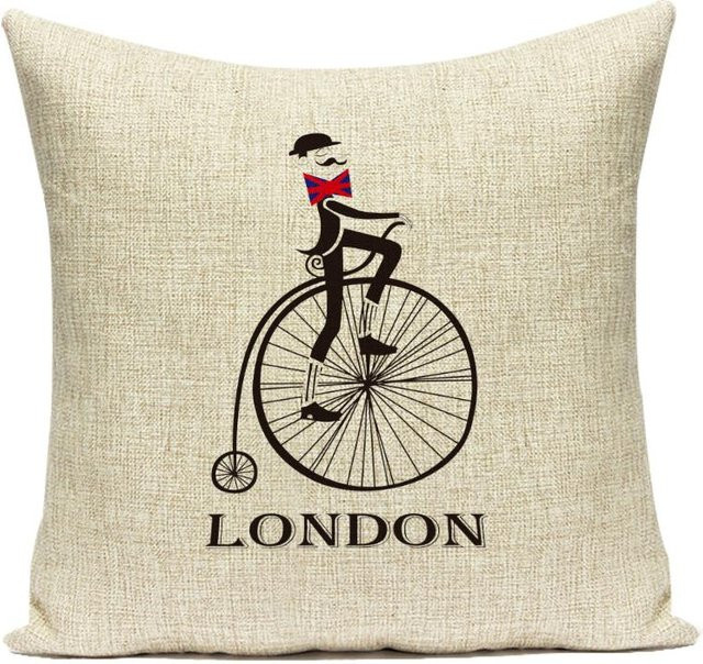Retro Kissenbezug London Bus und Soldat Flagge in Beige, Material Polyester, B/B: 55 x 55 cm - Bild 1