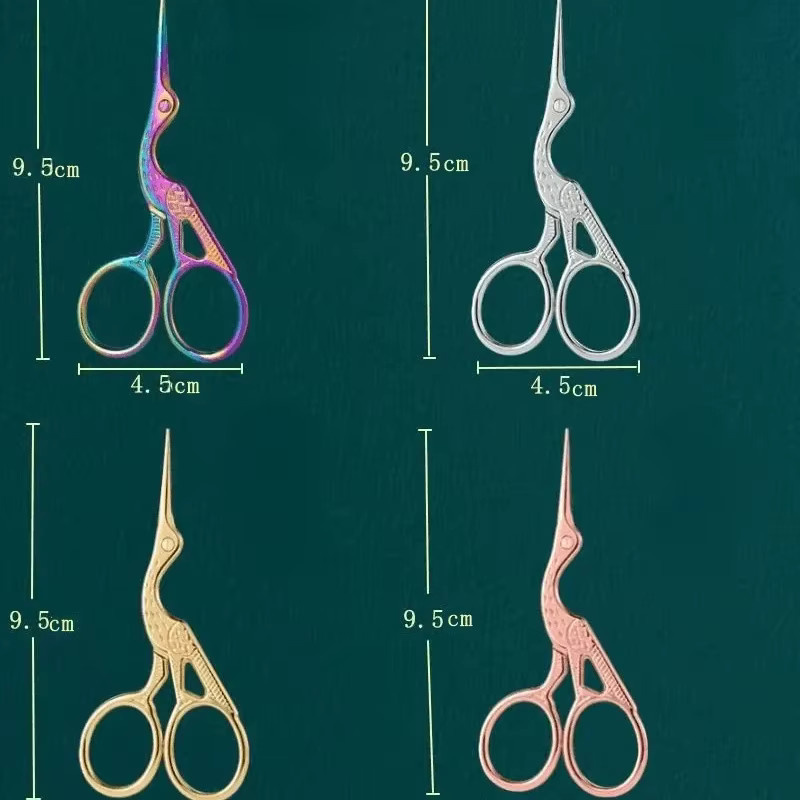 Vintage Stickerei Schere mit Retro Kranich Motiv aus Metall in Multicolour für Kreuzstich und DIY Stoffarbeiten - Bild 4