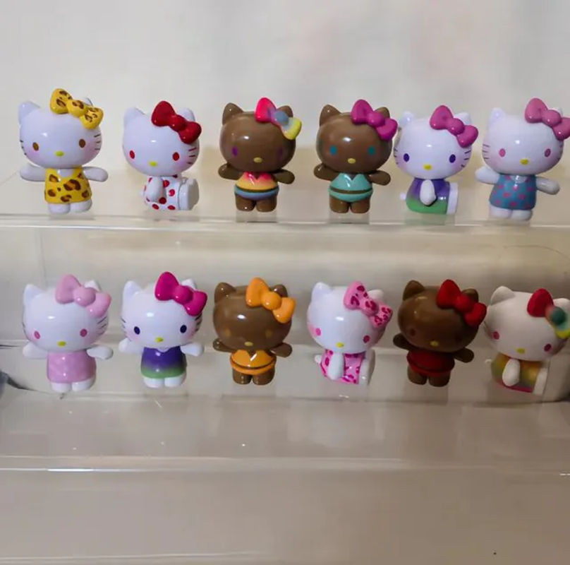 Sanrio Kt Cat Daily Life Serie Blind Box Mehrfarbige Mini-Actionfiguren aus Kunststoff als Dekoration für Kinder - Bild 1