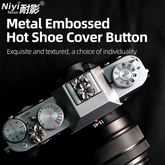 NiYi Metall-Blitzschuhabdeckung im Retro-Stil in Antik-Silber als staubdichte Kamera-Schutzkappe für Fujifilm XS20 XT50 XM5 XT30 Nikon Canon Sony - Bild 1