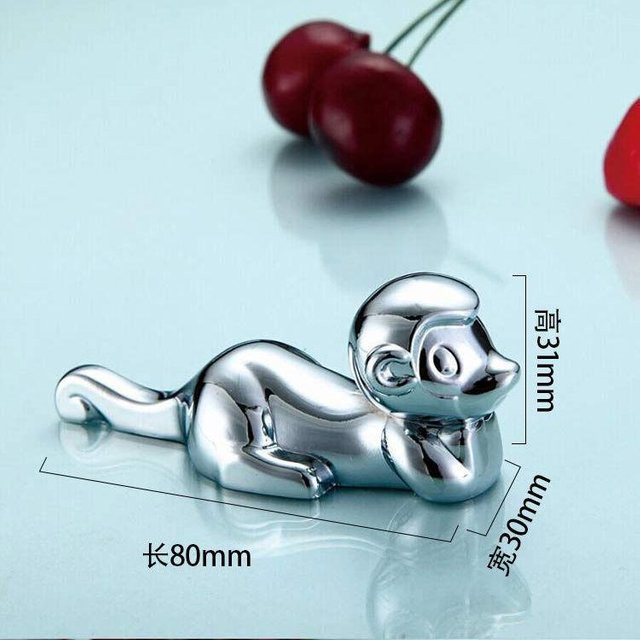 Essstäbchenhalter aus Zinklegierung in Silber im chinesischen Stil mit Zwölf Tierkreiszeichen von Bestbags - Bild 1