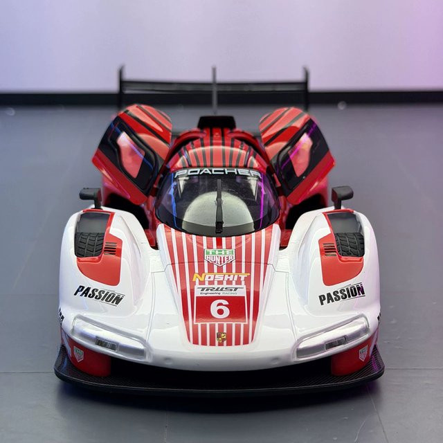 MAKEDA P1 GTR Rennwagen, Diecast Modell, 1:22, Metall, mit Licht und Sound - Bild 1