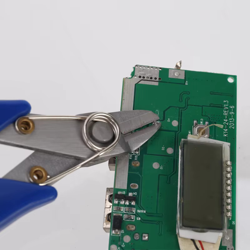 LUCHSHIY Präzisions-Diagonalzange aus Edelstahl als Drahtkabelschneider für elektronische Reparaturen mit hoher Härte HDR 56–58 - Bild 5