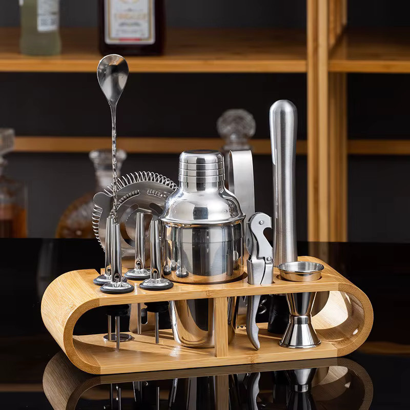 12-teiliges professionelles Cocktail-Shaker-Set aus Edelstahl in Silber für die Bar - Bild 2