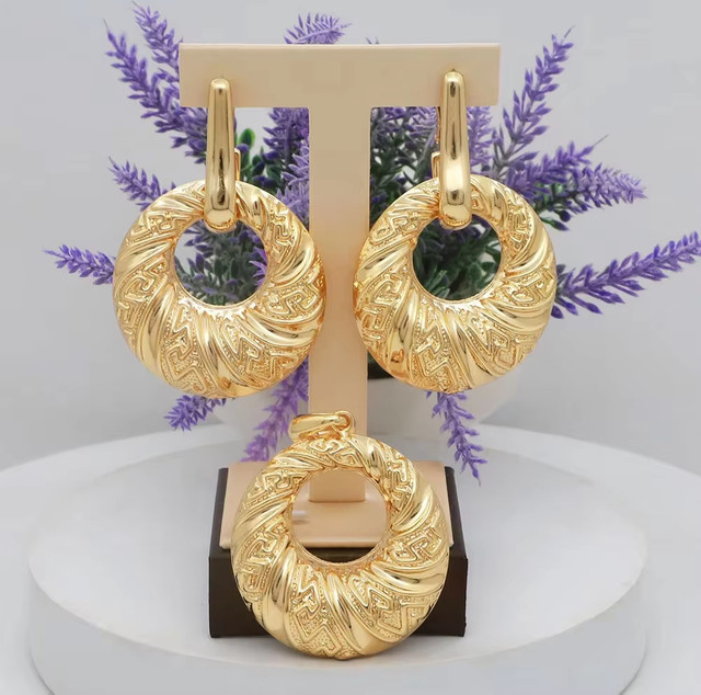 Ohrringe und Halskettenanhänger, 18K vergoldet, Gold, ohne Stein - Bild 1
