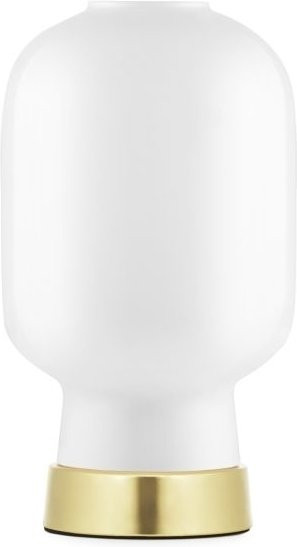 Normann Copenhagen Amp Brass Tischleuchte in Messing und Weiß - Bild 1