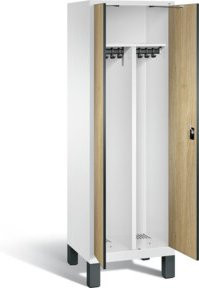 C+P Spind Evolo Schwarz-Weiss mit Front in Eiche Sereno und Korpus in Verkehrsweiß, H x B x T: 185 x 61 x 50 cm - Bild 1