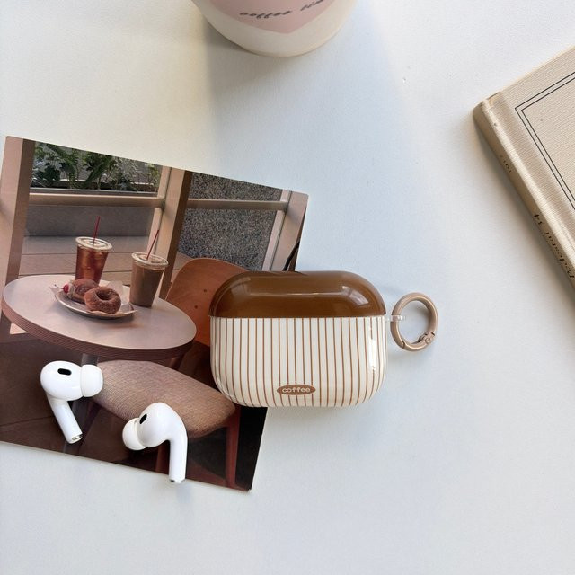 Schützende Kopfhörerhülle mit Retro-Streifenmuster in Kaffeebraun und Weiß für Apple AirPods 1 2 3 4 Pro Pro 2 und Pro 3 - Bild 1