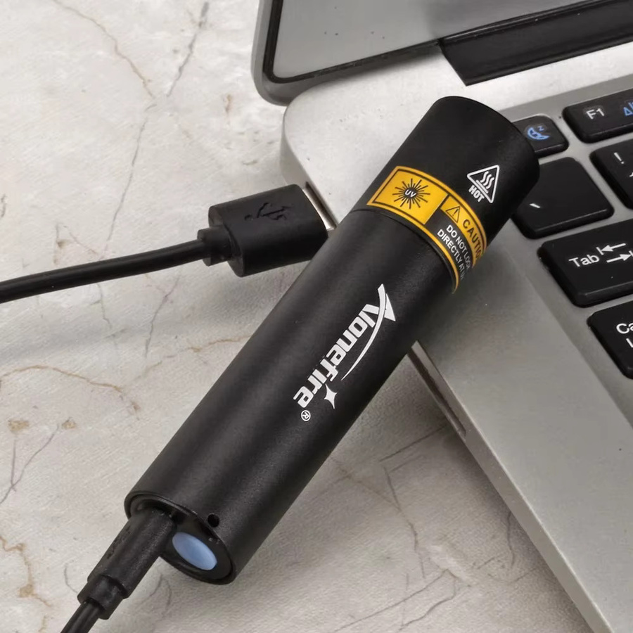 Alonefire SV15 Mini UV-Schwarzlicht-Taschenlampe 365nm Schwarz USB-aufladbar - Bild 6