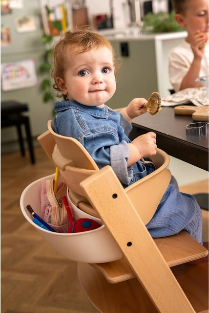 Stokke Tripp Trapp Treppenhochstuhl Bundle mit Babyset und Liegeeinlage aus Buchenholz in Weiß oder Braun - Bild 1