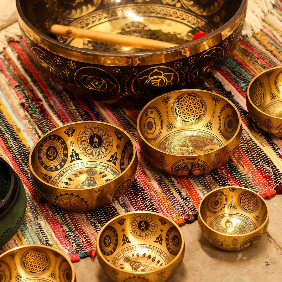 SHAMTAM Buddha Klangschalen Set aus handgeätztem Messing mit 4 Stück - Bild 2