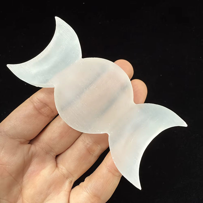 Selenit Mondgöttin Schale mit Dreifachmond Design in Weiß als Kristallschale für deine Dekoration - Bild 4