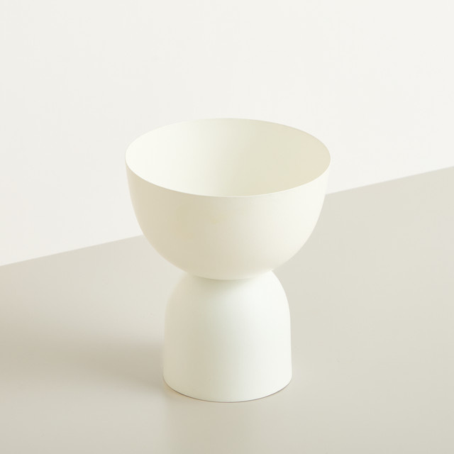 BLUME2000 Metall Schale mit Sockel in Weiß, Höhe: 16 cm, Breite: 16 cm, Tiefe: 19 cm - Bild 1