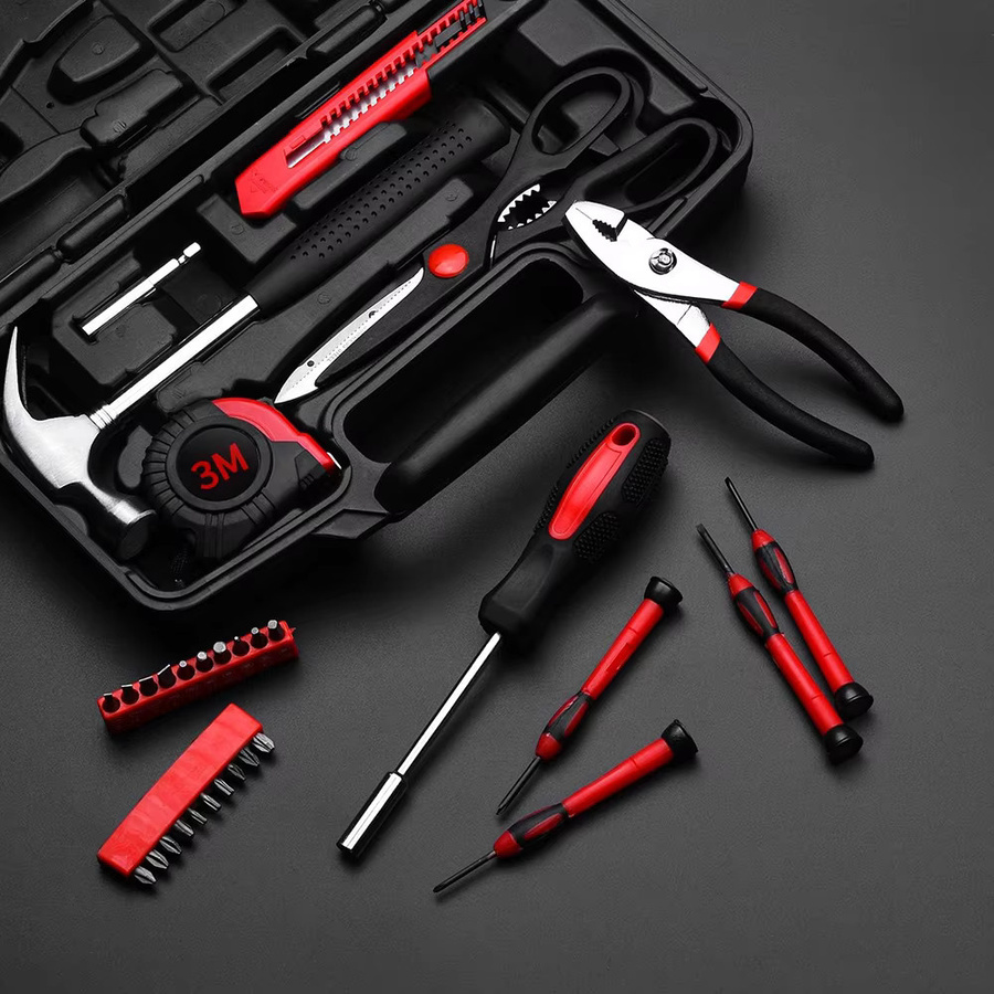 39-teiliges Handwerkzeugset von WOZOBUY in Rot mit Aufbewahrungskoffer inklusive Hammer, Zange, Schraubendrehern und Messer - Bild 2
