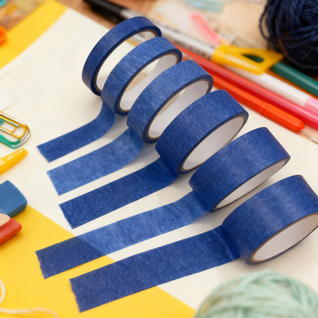 Blaues Maler-Masking-Tape aus Papier für saubere Kanten und Trimm an Wänden und Decken - Bild 1