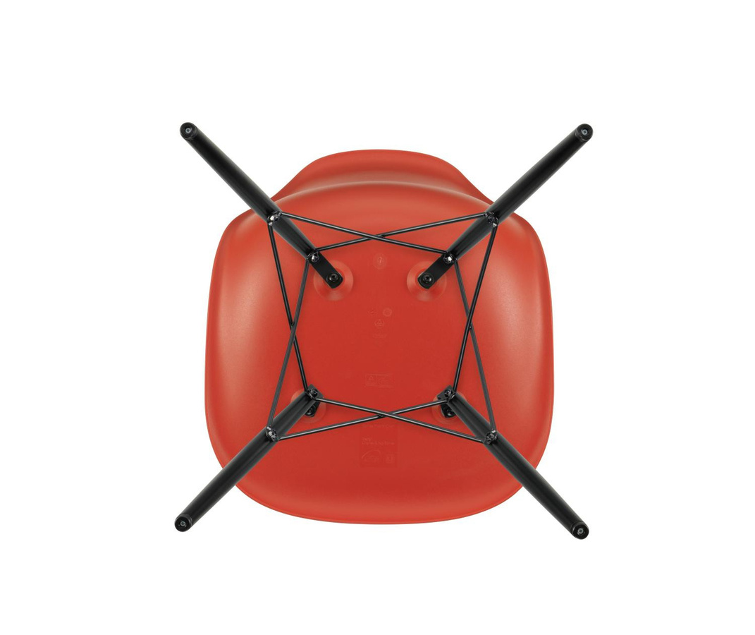 Vitra DSW Eames Plastic Side Chair in Rot mit Holzbeinen und Kunststoffschale in Matt - Bild 3