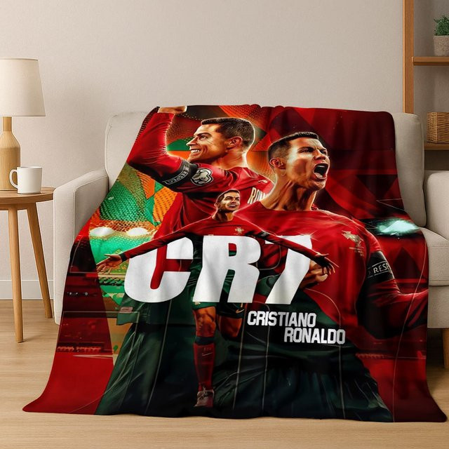 Faviora Flanelldecke mit 3D-Ziegen-Fußballstar-Ronaldo-Cartoon-Design, weiche und flauschige Überwurfdecke für Kinder, Mehrfarbig, B/T: 90 x 75 cm - Bild 1
