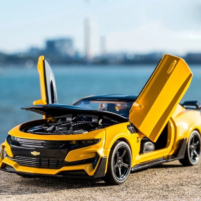 Chevrolet Camaro, Modellauto, Maßstab 1:32, Metall, mit Licht - Bild 1