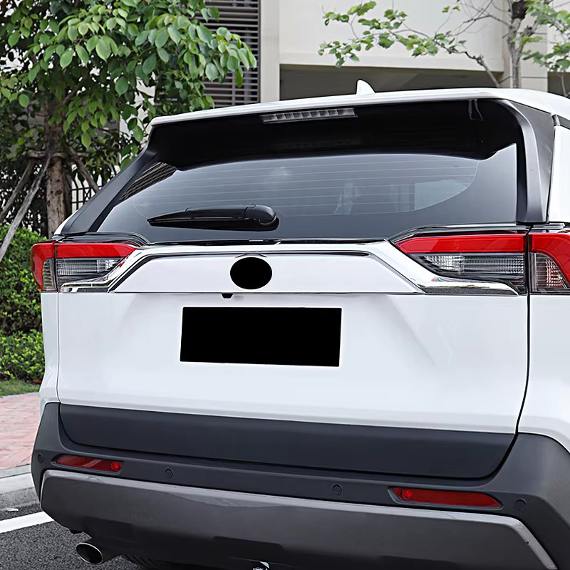 YaLumei Heckklappen-Abdeckung für Toyota RAV4 XA50 Hybrid in Schwarz oder Silber - Bild 2