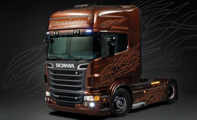 Italeri Scania R730 V8 Black Amber, Modellfahrzeug, 1:24 - Bild 1
