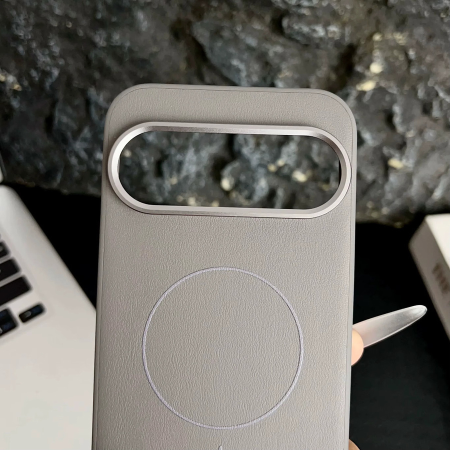 2in1 Business Leder Schutzhülle mit MagSafe Magnet für Google Pixel 10, 10 Pro und 10 Pro XL in Schwarz oder Grau mit Metall Kameraobjektiv Rahmen und matter PC Abdeckung - Bild 1
