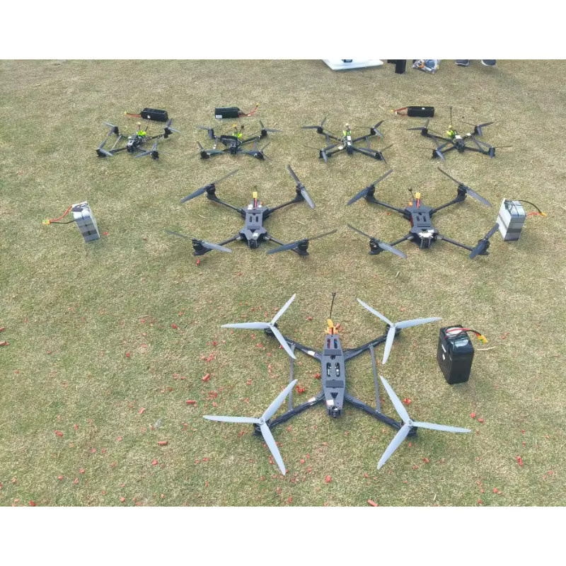 Heavy Lift D10-SE Agrar-Drohne in Schwarz mit 3 kg maximaler Nutzlast für Sprühanwendungen und Luftmapping - Bild 2