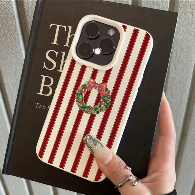 Rote Handyhülle mit Weihnachtskranz-Muster und Litschi-Textur für Apple iPhone Modelle, weiche Abdeckung - Bild 3