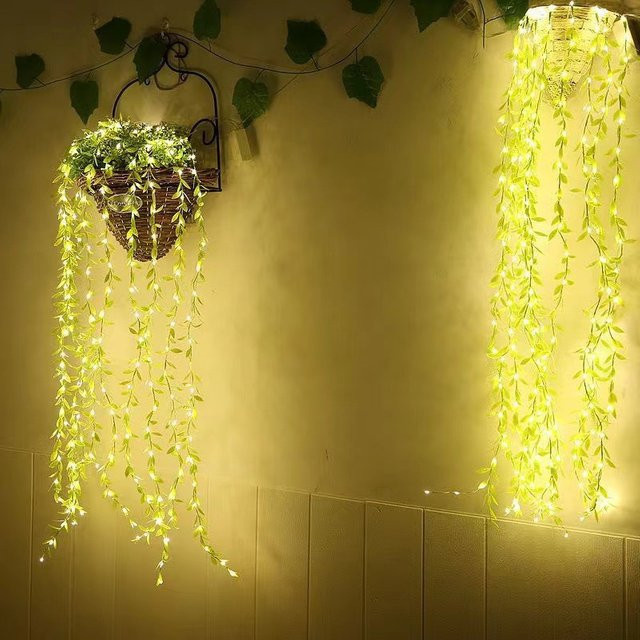 Batteriebetriebene LED Weidenblatt-Lichterkette in Warmweiß mit grünen Blättern für Innenbereich und Halloween-Dekoration - Bild 1