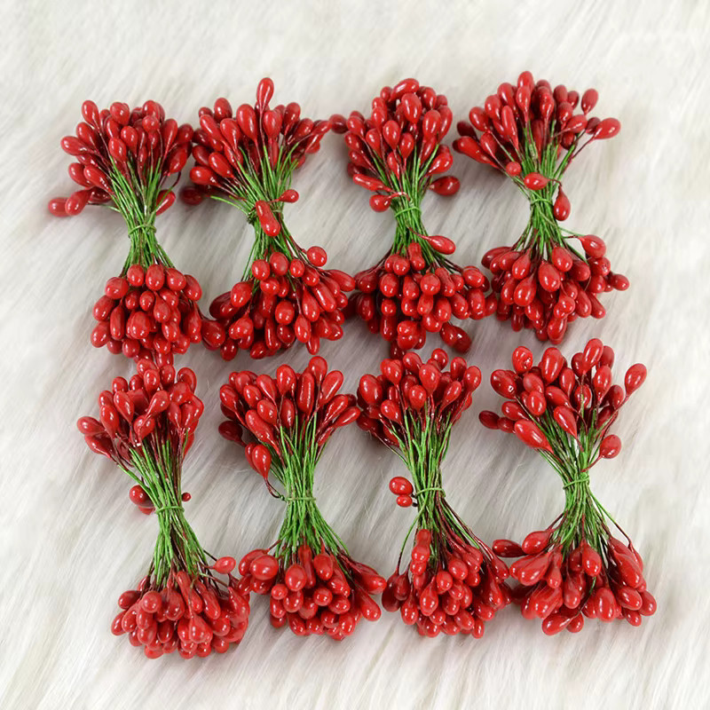 25 Stück rote Doppelköpfige Mini-Blumenstaubblätter aus Kunststoff für DIY-Bastelarbeiten, Hochzeitsdekoration und Scrapbooking - Bild 2