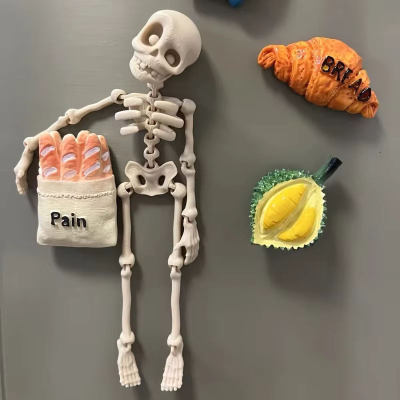 Bunter Skelett-Kühlschrankmagnet aus Kunststoff als bewegliches 3D-gedrucktes Skelett-Spielzeug für Halloween und zur Dekoration in Weiß und Mehrfarbig - Bild 1