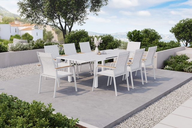Kettler Garten-Essgruppe aus Aluminium, Teakholz, Glas und Outdoorgewebe in Weiß/Hellgrau mit Ausziehtisch und 8 Stapelsesseln, Tisch Maße B: 240 cm, T: 180 cm, H: 75 cm - Bild 1