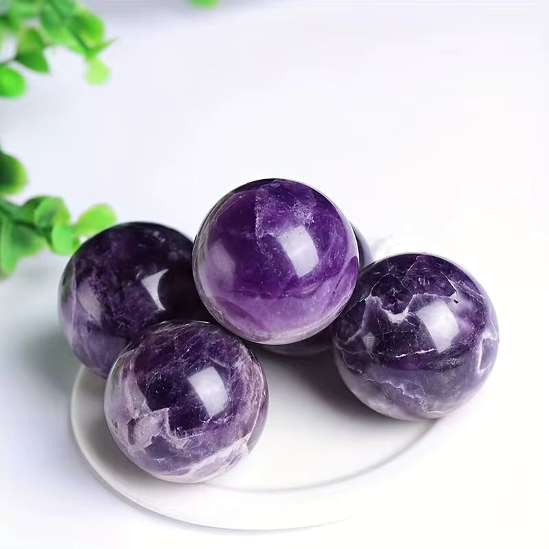 5 Stück natürliche Amethyst Kristallkugeln in Lila zur Dekoration und für Yoga - Bild 2