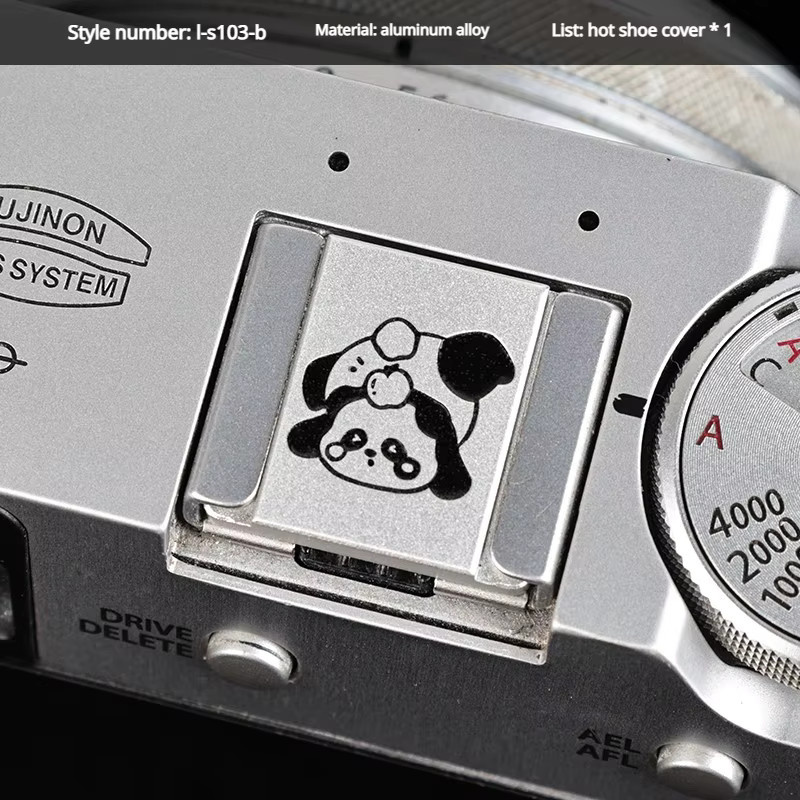 Metall Blitzschuh Abdeckung mit Knopf in Silber für Fujifilm, Leica, Nikon und andere Kameras als kreatives Zubehör - Bild 1