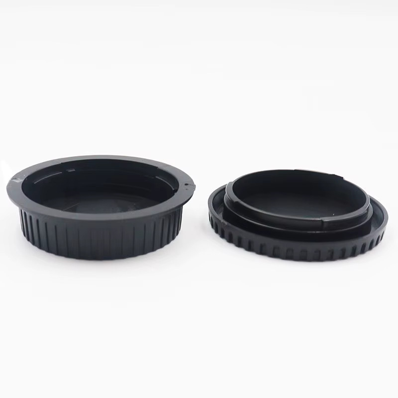 Canon Objektivdeckel-Set für EF und EF-S Anschlüsse in Schwarz mit hinterem Objektivdeckel und Kameragehäuse-Abdeckung als Staubschutzkappen - Bild 2