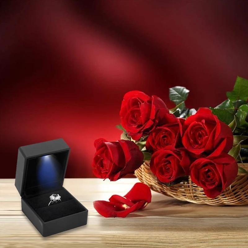 Blaues Samt-Schmuckdisplay Ringbox mit Herz-LED-Licht für Hochzeit, Verlobung und Jubiläum - Bild 4
