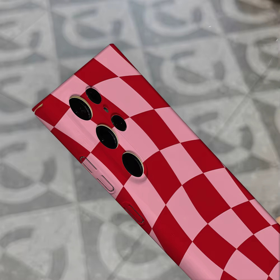 Stoßfeste Doppelschicht Handyhülle mit rot-rosa Schachbrettmuster für Samsung Galaxy S25 Ultra und S24 Ultra Plus - Bild 5