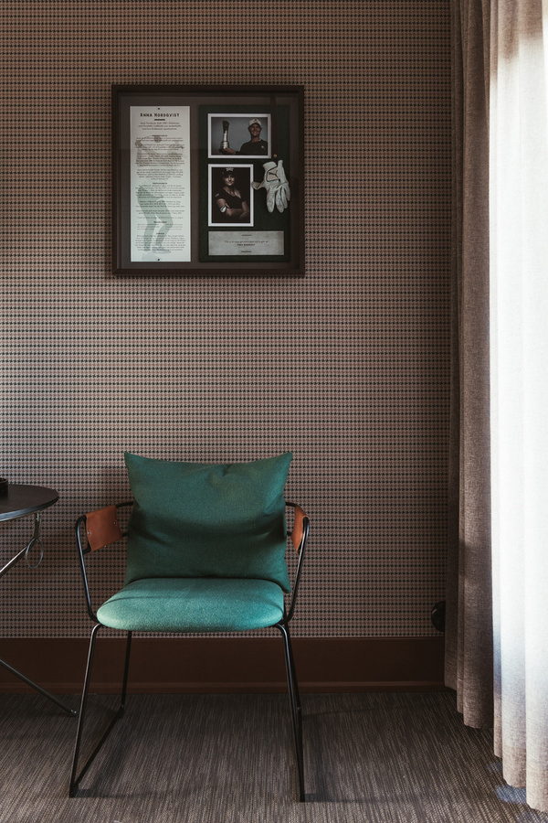 Ulricehamns Tapete Houndstooth in Grün und Beige mit geometrischem Design - Bild 1