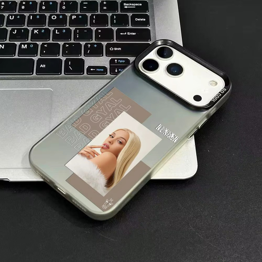 B-Bad Gyal S COOL Schutzhülle für iPhone 11 bis 17 Pro Max in Multicolour mit mattem Laser-Aurora-Effekt und Stoßfestigkeit - Bild 3