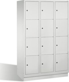 C+P Fächerschrank Classic auf Sockel mit 12 Fächern, Farbe Lichtgrau, H x B x T: 180 x 120 x 50 cm - Bild 1