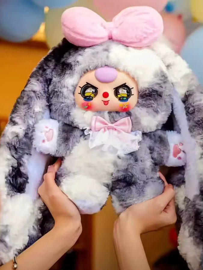 52TOYS Kawaii Baby Three V4 400 % große Puppe, Plüsch, Bunt / Mehrfarbig - Bild 3