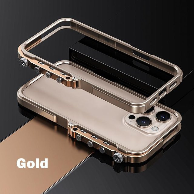 QGeeM Luxus Aluminium Metallrahmen Stoßfängerhülle für iPhone 15 Pro Max, iPhone 16 Pro Max und iPhone 17 Pro Max in Gold - Bild 1