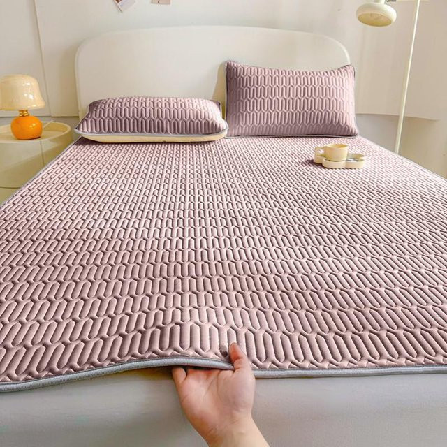 Binchi Outdoor Equipment Gestepptes Latex-Bettlaken aus atmungsaktiver Eisseide in Pink, B/T: 135 x 200 cm - Bild 1