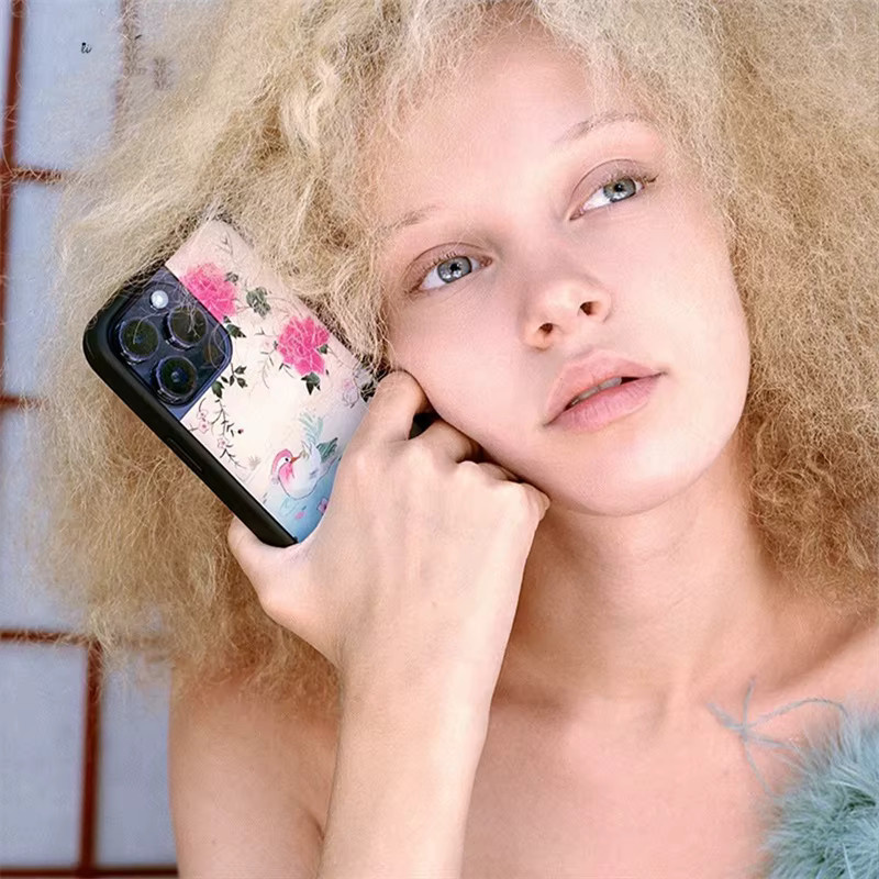 Wildflower Lovers Lagoon Handyhülle für iPhone 17 16 15 14 13 12 Pro Max Plus in Multicolour mit Fashion Flower Lakeside Design und stoßfestem Schutz - Bild 3