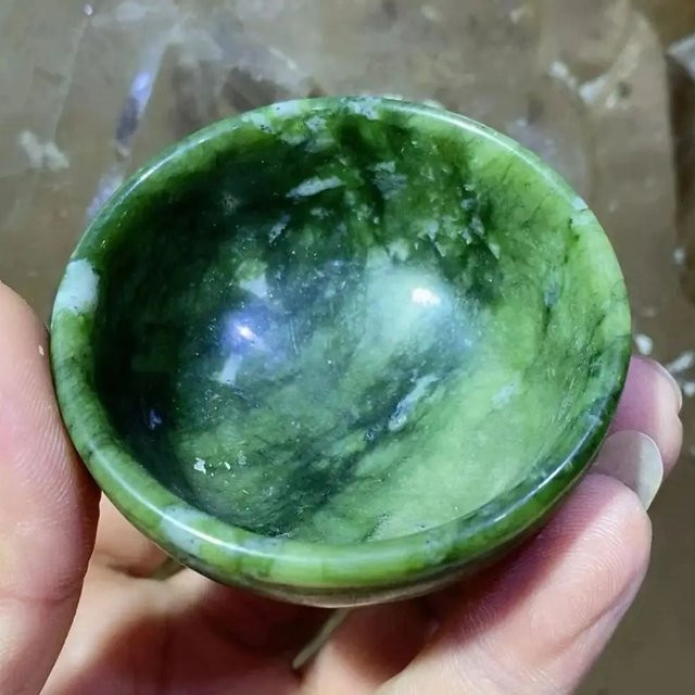 TAIHESJ Xiuyan Jade Tee Tasse aus Naturstein in Grün, Durchmesser: 6 cm - Bild 1